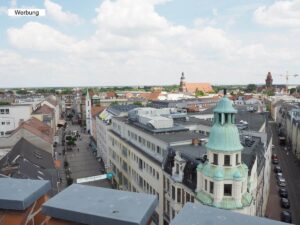 Blick über Cottbus und auf die Spremberger Straße vom Cottbuser Turm